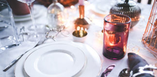 Jak wybrać obrus na stół?