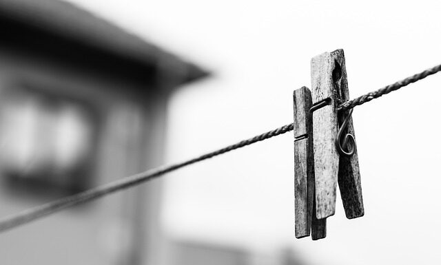 Jak odłożyć milion złotych?