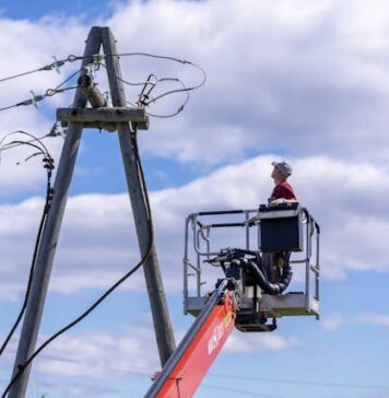 Czy operator koparko-ładowarki może pracować na ładowarce teleskopowej? Czy operator koparko-ładowarki może pracować na ładowarce teleskopowej